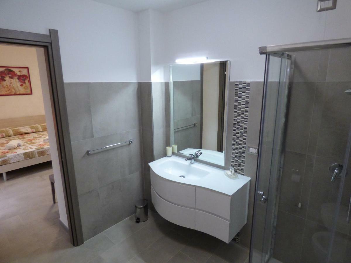 B&B Fiori Di Pesco เฟอร์ติเลีย ภายนอก รูปภาพ