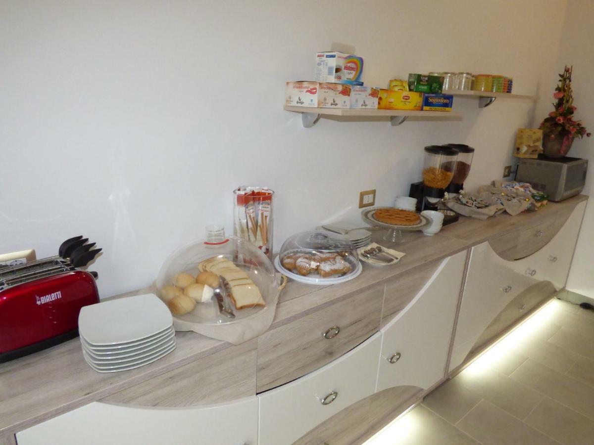 B&B Fiori Di Pesco เฟอร์ติเลีย ภายนอก รูปภาพ